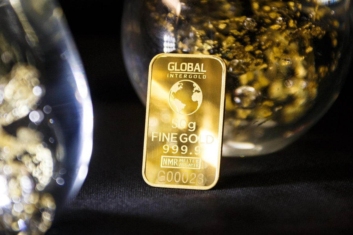 Gold vs Silver Investment Analysis: Historical Performance
